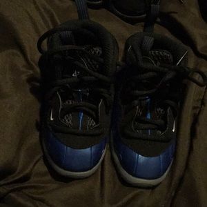 Kids size 6c toddler